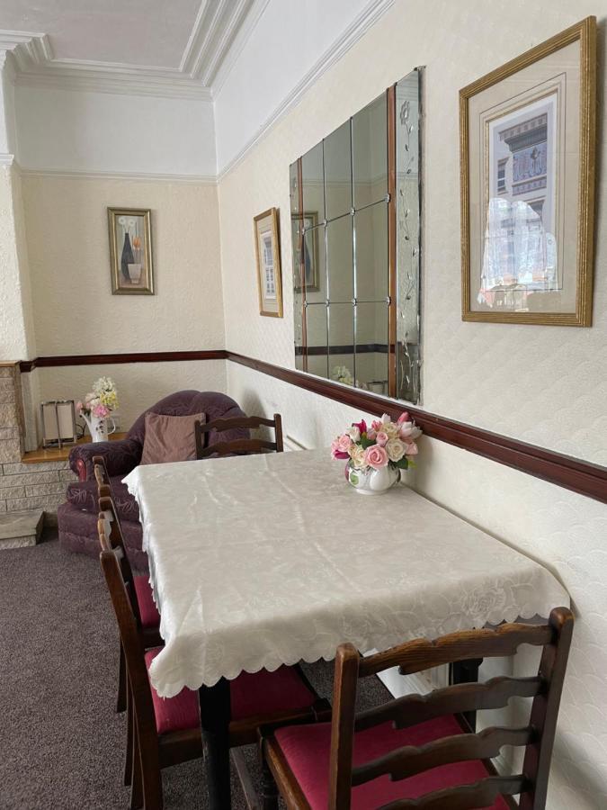 The Jewel Of The Sea Bed and Breakfast Μπλάκπουλ Εξωτερικό φωτογραφία